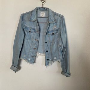 HIDDEN Light Wash Frayed Bottom Fitted Jacket